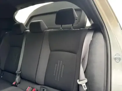 Photo 13 Toyota C-HR  1.8 Hybride 140ch Design Pack Confort MY25