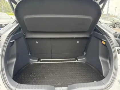 Photo 12 Toyota C-HR  1.8 Hybride 140ch Design Pack Confort MY25