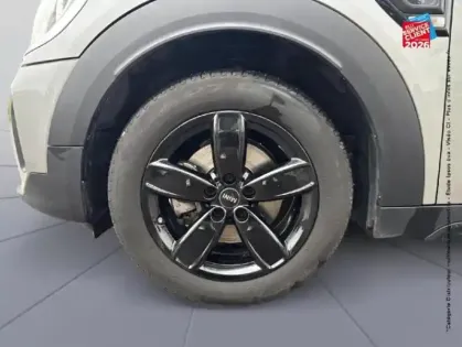 Photo 9 Mini Countryman  Cooper 136ch  Highlands BVA7 Sieges chauf/cuir Camera