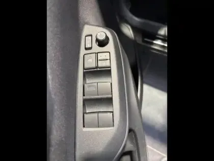 Photo 13 Toyota Yaris  Cross 116h Design MY22