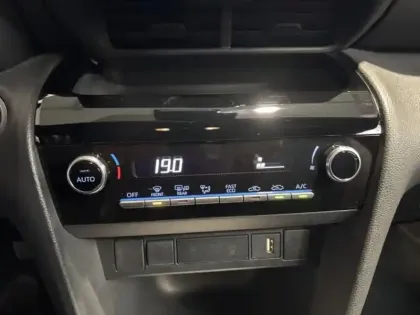 Photo 11 Toyota Yaris  Cross 116h Design MY22