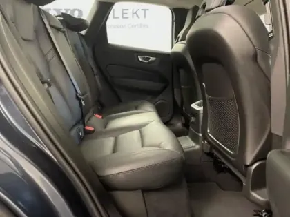 Photo 24 Volvo Xc60  T6 Hybride Rechargeable 253 + 145ch Plus Style Dark Geartronic 8 AWD