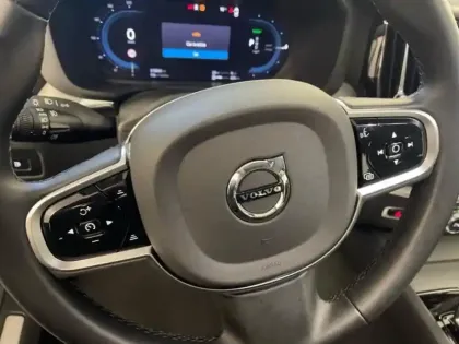 Photo 14 Volvo Xc60  T6 Hybride Rechargeable 253 + 145ch Plus Style Dark Geartronic 8 AWD