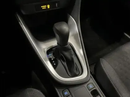 Photo 14 Toyota Yaris  116h Dynamic 5p MY22