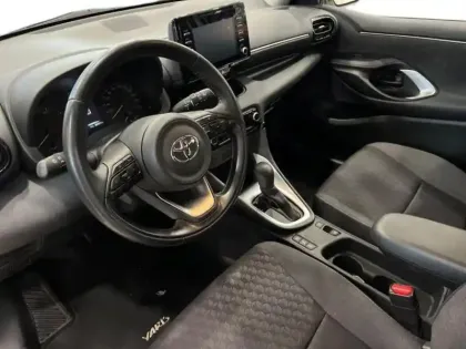 Photo 8 Toyota Yaris  116h Dynamic 5p MY22