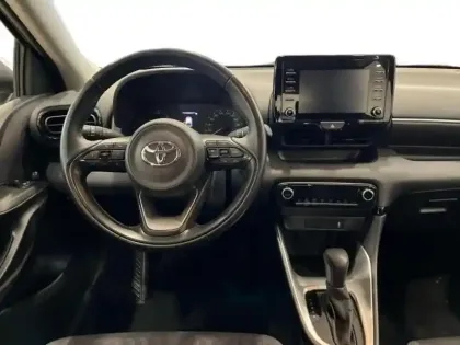 Photo 6 Toyota Yaris  116h Dynamic 5p MY22