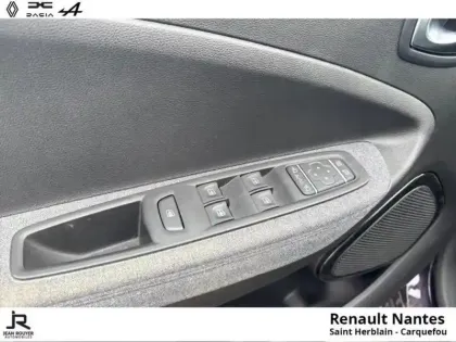 Photo 6 Renault Zoé Zoe E-Tech Intens charge normale R110