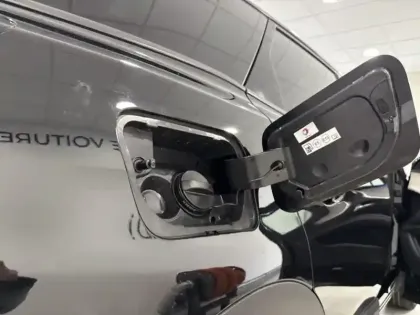 Photo 13 Peugeot 3008  1.2 PureTech 130ch S&S GT EAT8