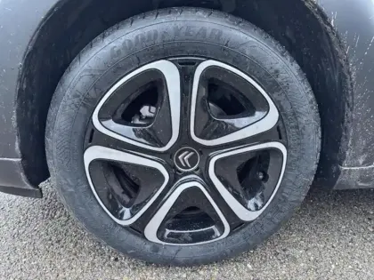 Photo 10 Citroën C3  1.2 PureTech 110ch S&S Shine 120-123g