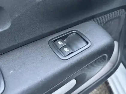 Photo 12 Citroën C3  1.2 PureTech 110ch S&S Shine 120-123g