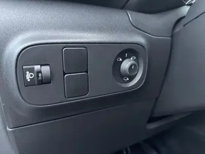 Photo 13 Citroën C3  1.2 PureTech 110ch S&S Shine 120-123g