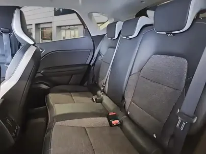 Photo 9 Renault Captur  1.3 TCe 140ch FAP Intens EDC -21