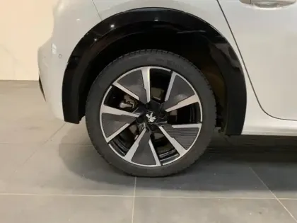 Photo 7 Peugeot 208  e- 136ch GT Pack