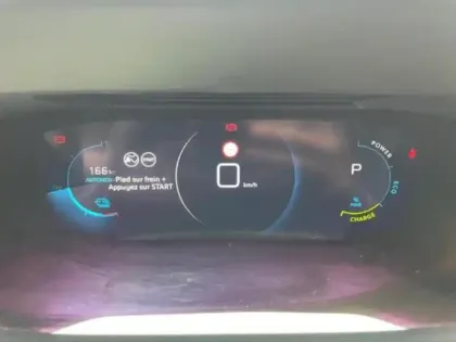 Photo 11 Peugeot 208  e- 136ch Allure