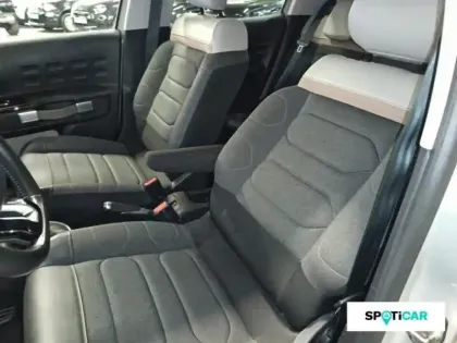 Photo 8 Citroën C3  1.2 PureTech 110ch S&S Shine Pack  EAT6