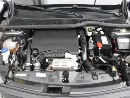 Photo 11 Peugeot 2008  1.5 BlueHDi 130ch S&S GT EAT8