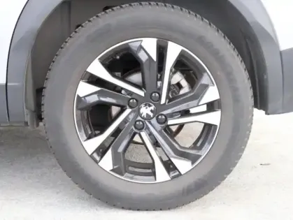 Photo 10 Peugeot 2008  1.5 BlueHDi 130ch S&S GT EAT8