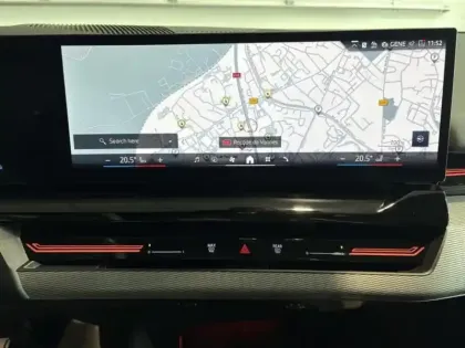 Photo 12 BMW Serie 5 Série 5 530e 299ch M Sport xDrive