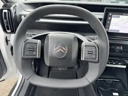 Photo 11 Citroën C3 Aircross  1.2 Hybride 145ch MAX