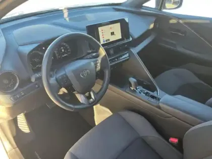 Photo 13 Toyota C-HR  1.8 Hybride 140ch Design NG23