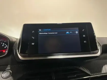 Photo 13 Peugeot 2008  1.2 PureTech 100ch S&S Allure