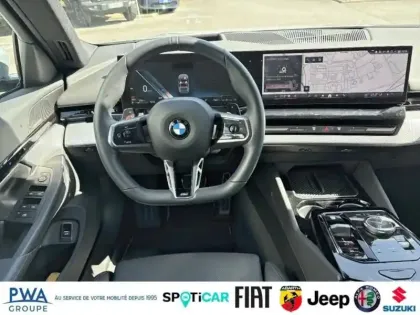 Photo 26 BMW Serie 5 Série 5 Touring 540dA 303ch M Sport xDrive