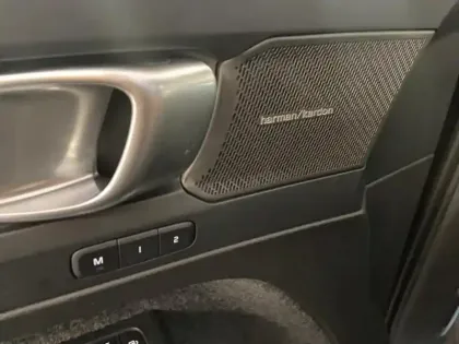 Photo 12 Volvo Xc40  B3 163ch Plus DCT 7