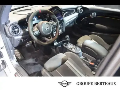 Photo 23 Mini Mini  JCW 231ch Edition Premium Plus BVA8