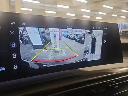 Photo 13 Peugeot 3008  1.2 Hybrid 136ch Allure e-DCS6