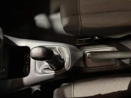 Photo 12 Citroën C3  1.2 PureTech 83ch S&S YOU!