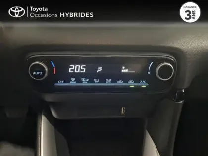 Photo 26 Toyota Yaris  116h Design 5p MY22