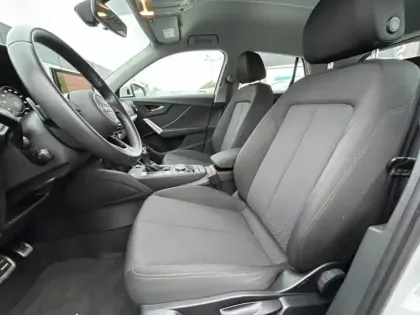 Photo 6 Audi Q2  35 TFSI 150ch Design S tronic 7