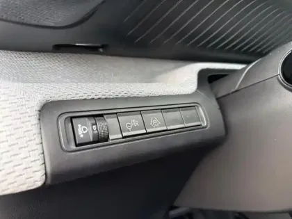 Photo 14 Citroën C3 Aircross  1.2 Hybride 145ch MAX