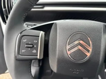 Photo 12 Citroën C3 Aircross  1.2 Hybride 145ch MAX