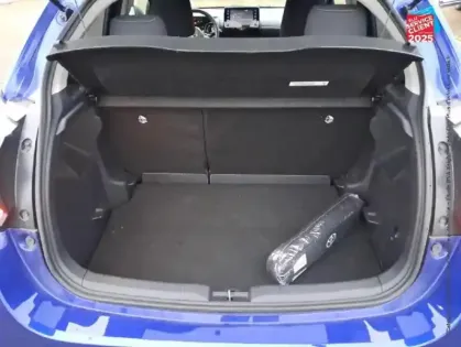 Photo 13 Toyota Yaris  116h Design 5p MY22 Camera