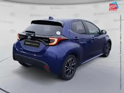 Photo 5 Toyota Yaris  116h Design 5p MY22 Camera