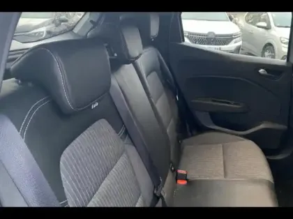 Photo 12 Renault Clio  1.6 E-Tech 145ch full hybrid Techno