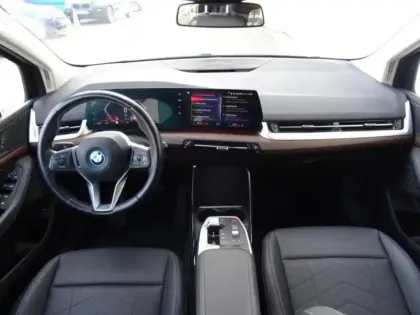 Photo 18 BMW Serie 2 Série 2 ActiveTourer 225e 245ch xDrive Luxury DKG7