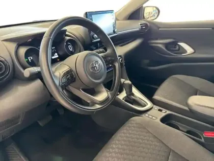 Photo 14 Toyota Yaris  116h Design 5p MY22