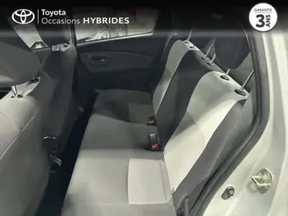 Photo 7 Toyota Yaris  100h France Business 5p RC18