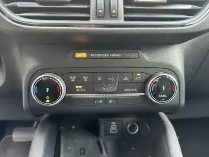 Photo 11 Ford Kuga  2.5 Duratec 190ch FHEV E85 ST-Line BVA