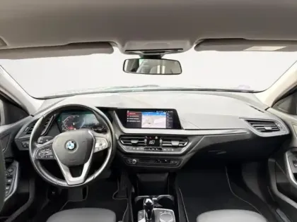 Photo 9 BMW Serie 1 Série 1 118iA 136ch Edition Sport DKG7