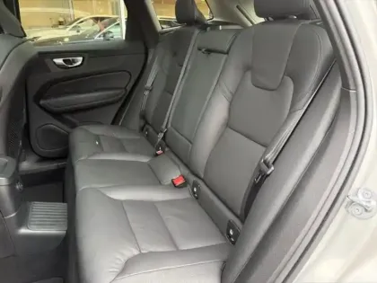 Photo 9 Volvo Xc60  T8 Hybride Rechargeable 310 + 145ch Ultra Style Chrome Geartronic 8 AWD