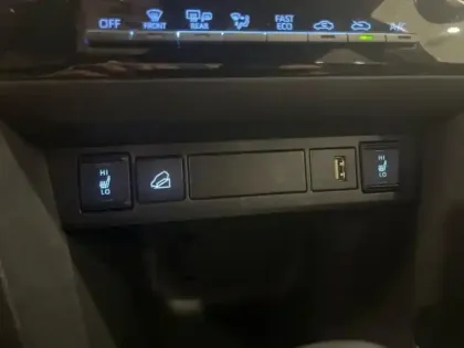 Photo 12 Toyota Yaris  Cross 116h Design AWD-i MY22