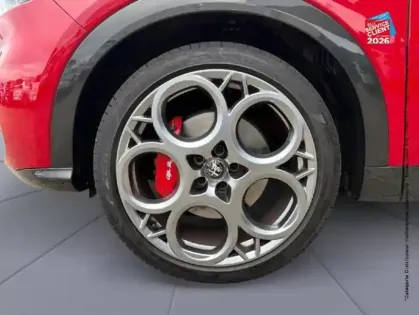 Photo 9 Alfa Romeo Tonale  1.5 Hybrid 130ch Edizione Speciale TCT