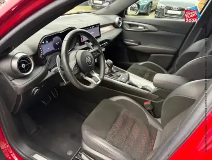 Photo 14 Alfa Romeo Tonale  1.5 Hybrid 130ch Edizione Speciale TCT