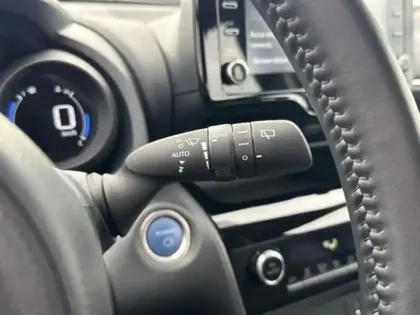 Photo 13 Toyota Yaris  Cross 116h Dynamic MY21