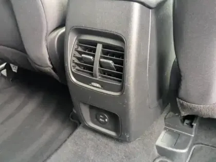 Photo 7 Ford Kuga  2.5 Duratec 190ch FHEV E85 Titanium BVA