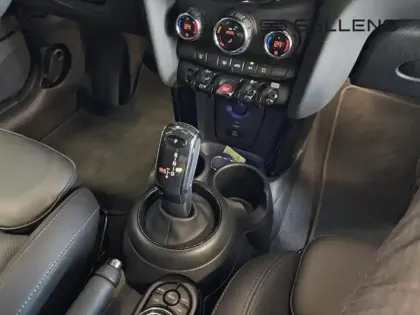 Photo 14 Mini Mini  Cooper 136ch  Edition Camden BVA7