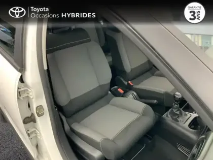 Photo 6 Toyota Yaris  116h Design 5p MY22